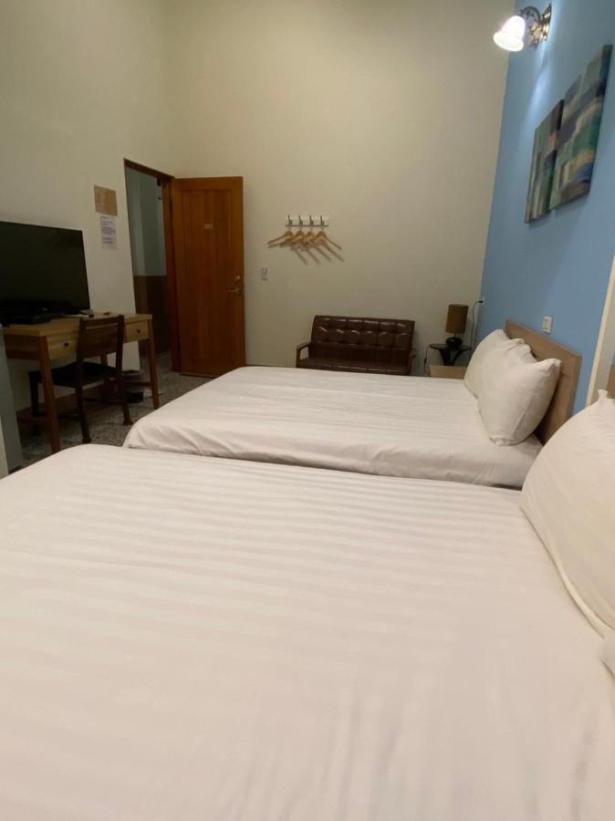 Freedom B&B Tainan Esterno foto